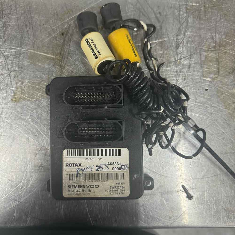 USED ELECTRONIC BOX -420665861